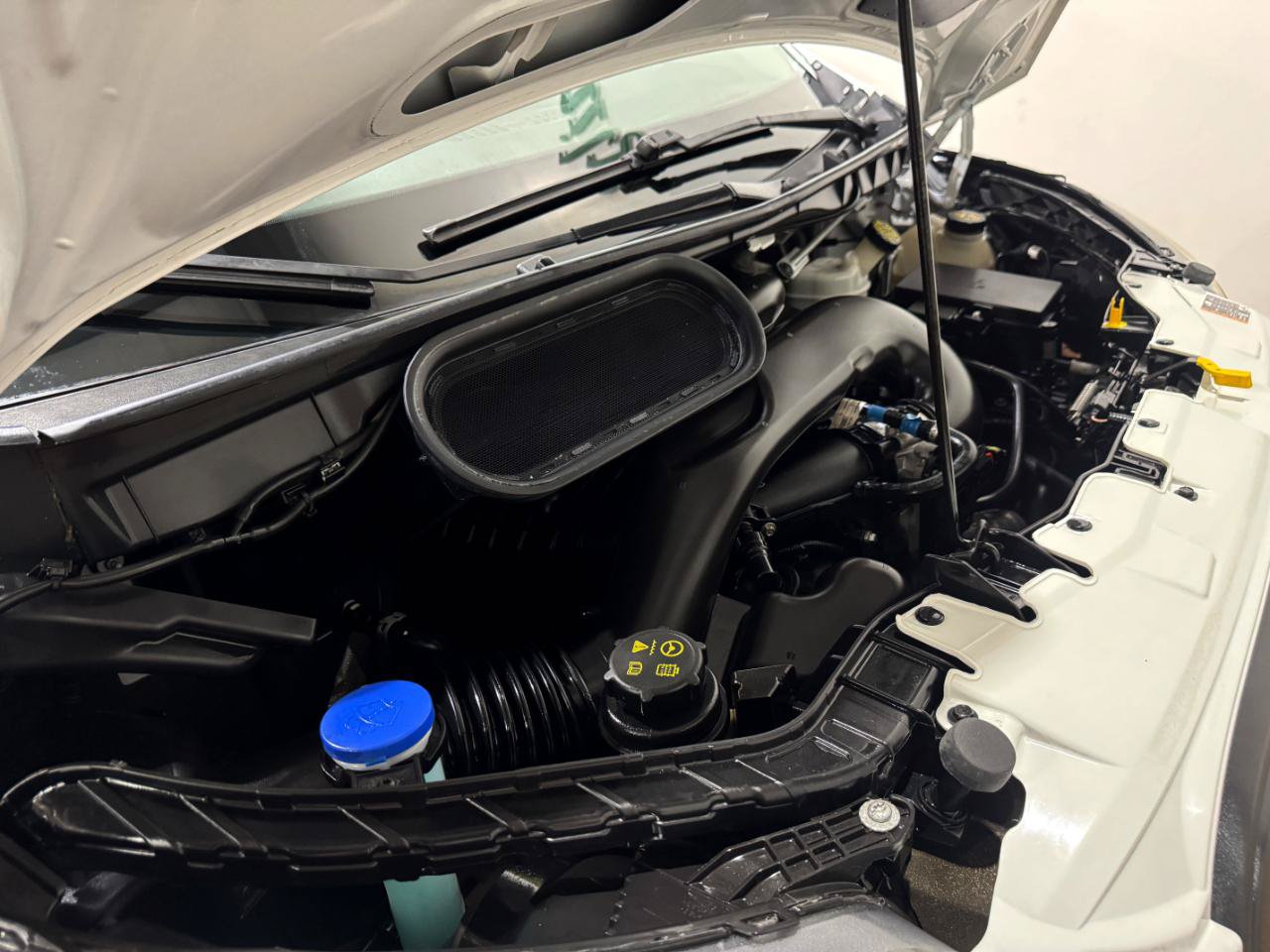 Used 2019 Ford Transit 150 130 Low Roof RWD image 34