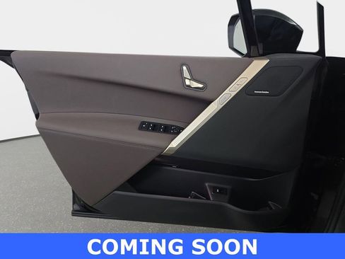 Used 2024 BMW iX xDrive50 w/ Sport Package image 29