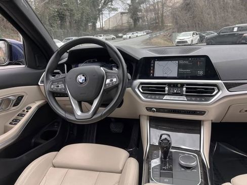 Used 2021 BMW 330i Sedan w/ Convenience Package image 18