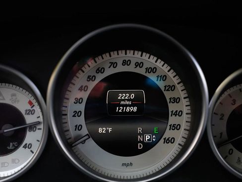 Used 2016 Mercedes-Benz E 350 E 350 4MATIC Sedan 4D image 47