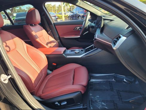 Used 2023 BMW 330i xDrive Sedan w/ M Sport Package image 17