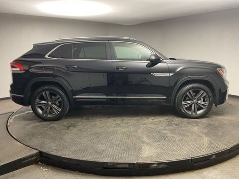 Used 2022 Volkswagen Atlas Cross Sport SEL R-Line image 8