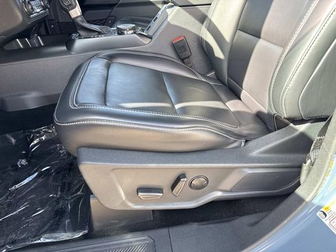 Used 2025 Ford Bronco Outer Banks image 17