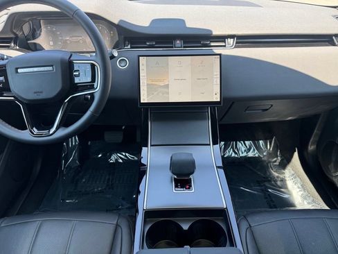 Used 2026 Land Rover Range Rover Evoque S AWD/4WD image 11