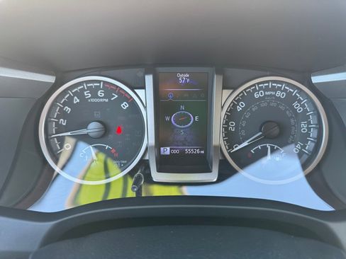 Used 2020 Toyota Tacoma SR5 image 13