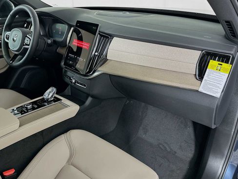 New 2026 Volvo XC90 B5 Plus w/ Protection Package AWD/4WD image 28