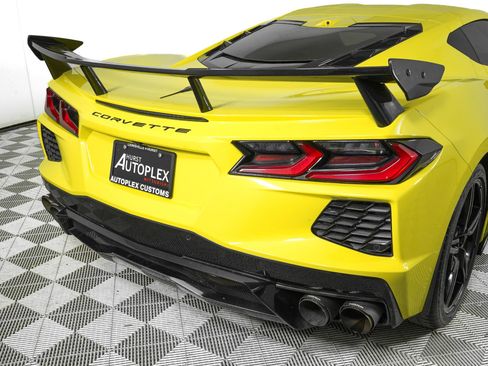 Used 2024 Chevrolet Corvette Stingray Preferred Cpe w/ Z51 Performance Package image 32