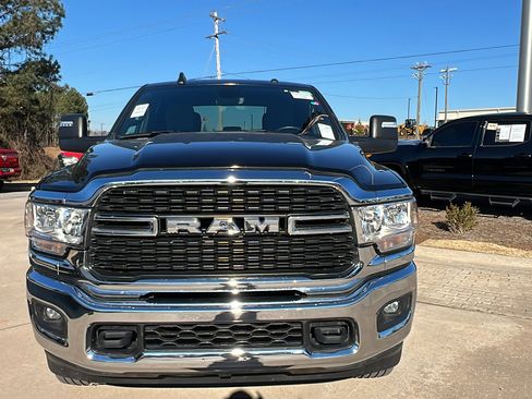 Used 2024 RAM 2500 Big Horn w/ Bed Utility Group image 3