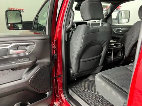 New 2026 RAM 1500 4x4 Crew Cab image 24