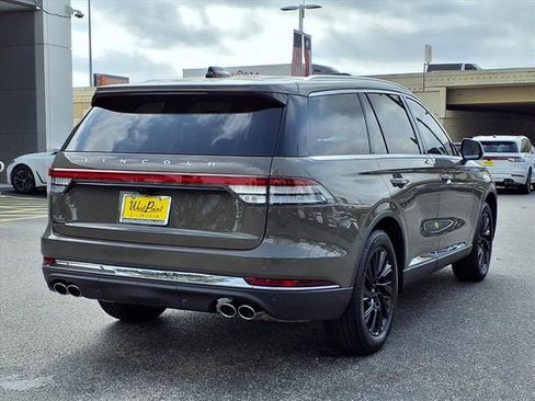 New 2026 Lincoln Aviator 2WD image 2