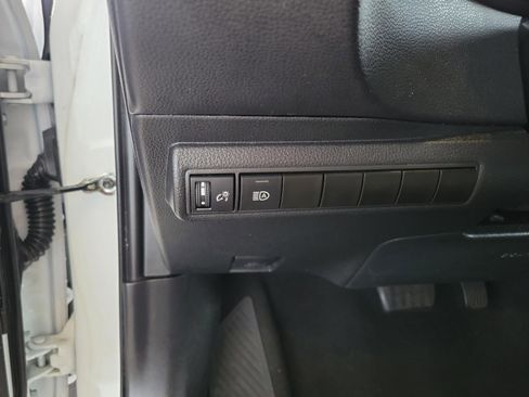 Used 2024 Toyota Corolla LE image 27