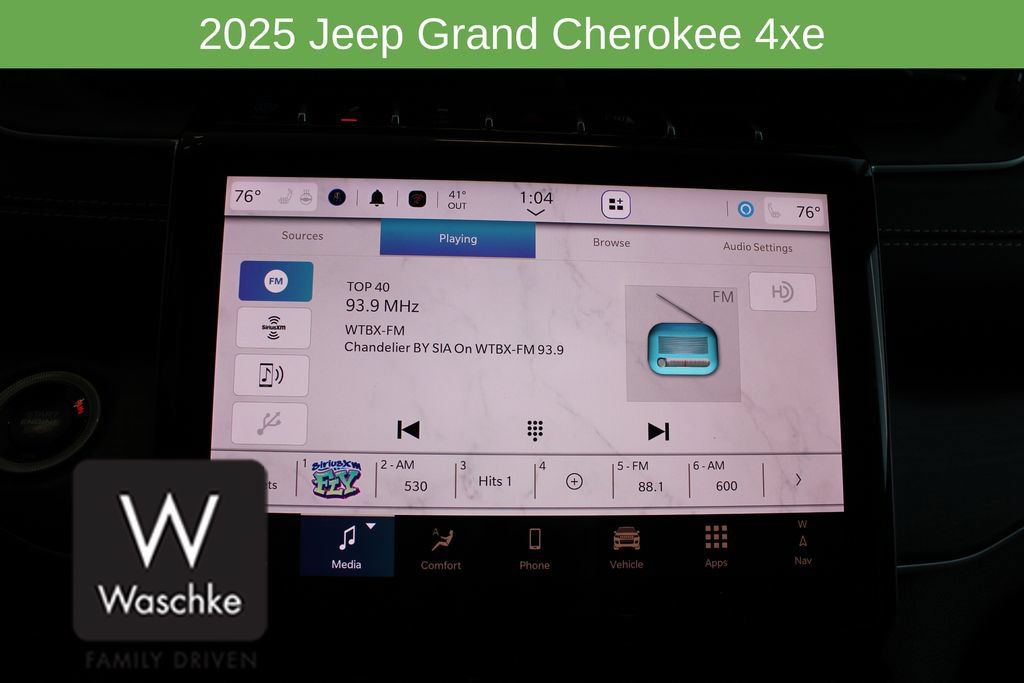 New 2025 Jeep Grand Cherokee Limited 4xe w/ Trailer Tow Package AWD/4WD image 39