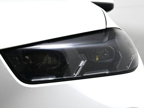 Used 2024 BMW X5 xDrive40i w/ M Sport Package image 11