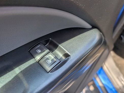 Used 2018 Chevrolet Colorado W/T AWD/4WD image 15