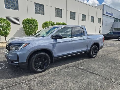 Used 2023 Honda Ridgeline Black Edition image 4