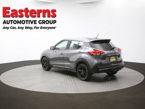 Used 2020 Nissan Kicks SR FWD image 61