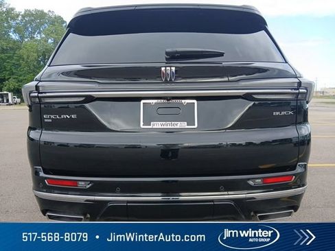 Used 2025 Buick Enclave Avenir w/ LPO, Floor Liner Package AWD/4WD image 9