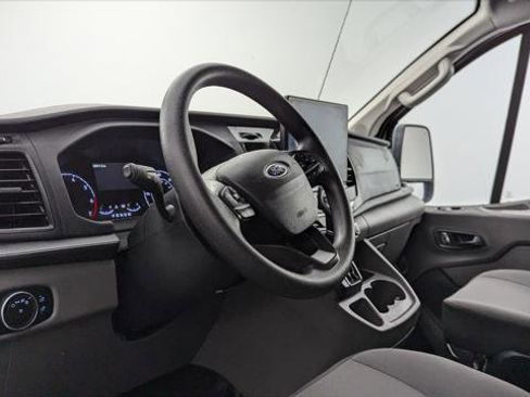 Used 2023 Ford Transit 350 XLT image 19