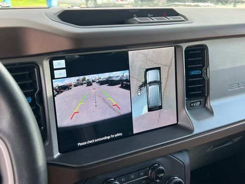 Used 2023 Ford Bronco Outer Banks AWD/4WD image 34