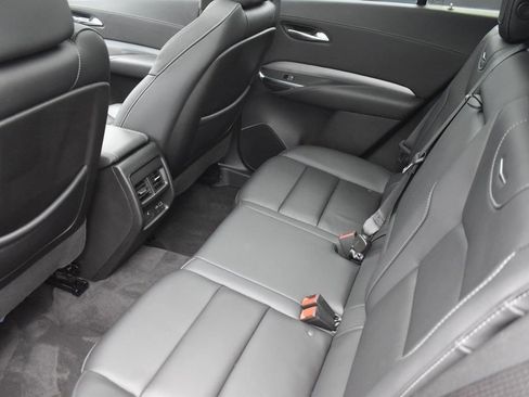 Used 2023 Cadillac XT4 Premium Luxury w/ Cold Weather Package AWD/4WD image 23