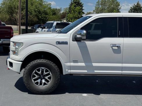 Used 2016 Ford F150 Platinum w/ Equipment Group 701A Luxury AWD/4WD image 4