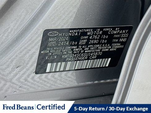 Used 2025 Genesis G70 2.5T image 34