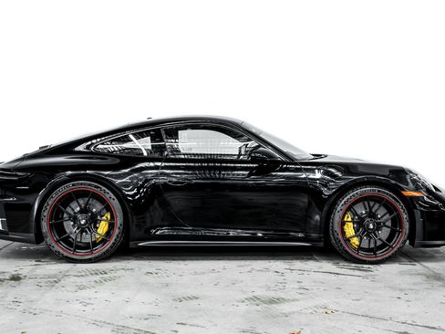 Used 2026 Porsche 911 GT3 RWD image 37