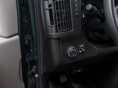 Used 2015 Chevrolet Express 3500 LS image 21