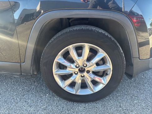 Used 2015 Jeep Cherokee Limited image 17