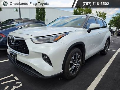 Used 2025 Toyota Highlander XLE