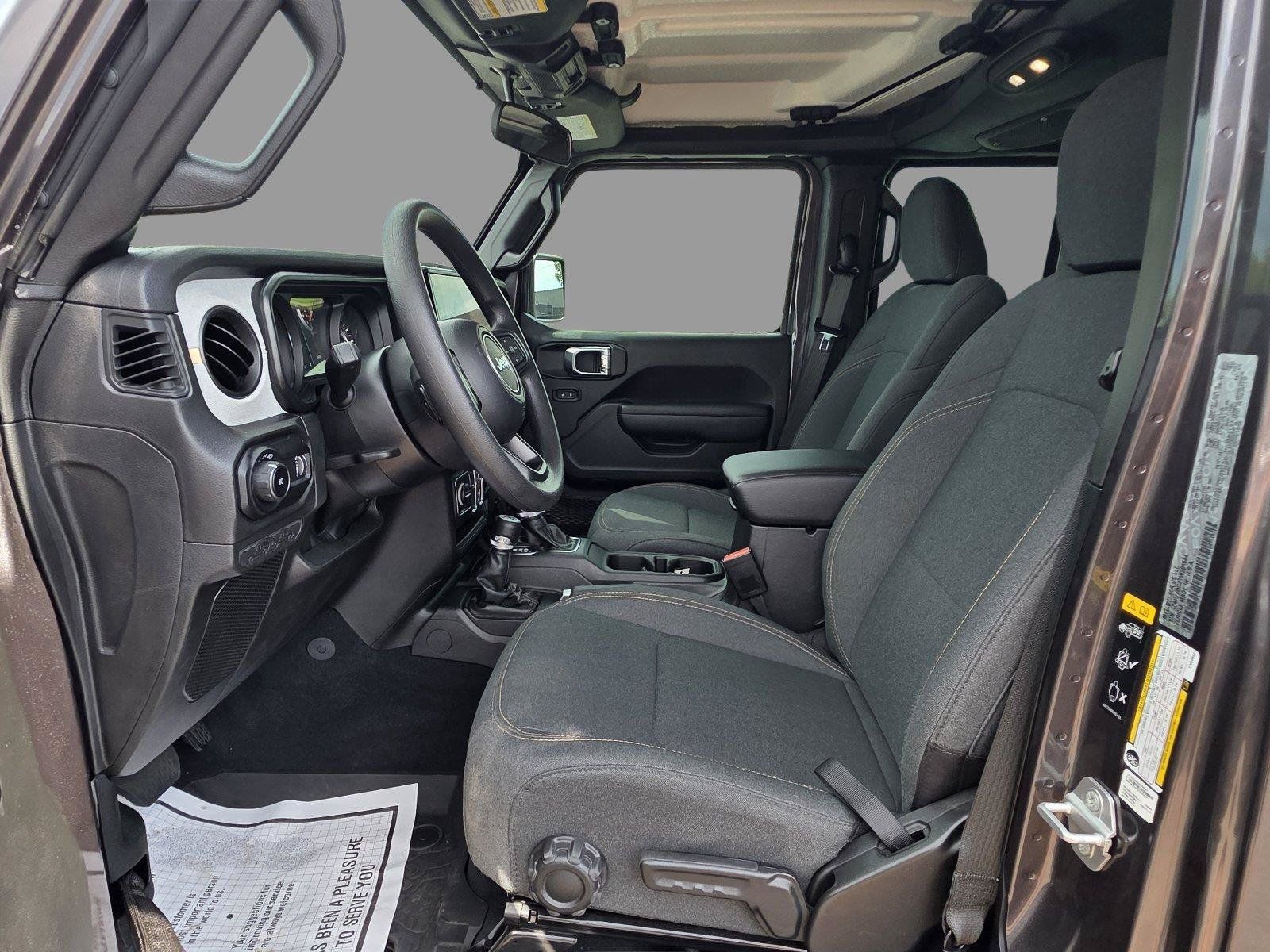 Used 2026 Jeep Wrangler Unlimited Sport AWD/4WD image 23