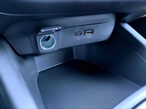 Certified 2025 Chevrolet Trax RS w/ Driver Confidence Package image 34