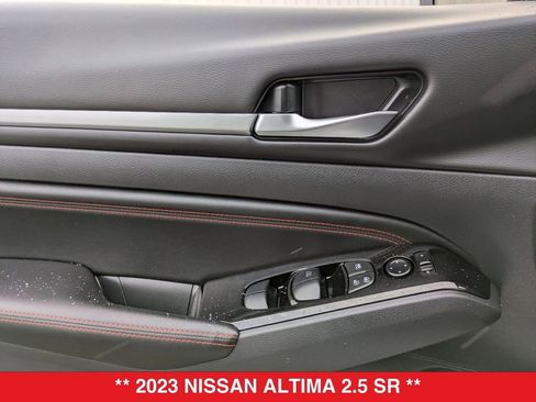 Certified 2023 Nissan Altima 2.5 SR image 11