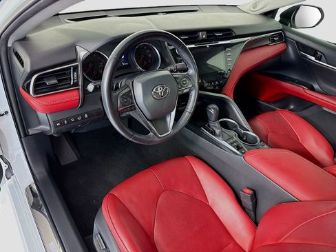 Used 2020 Toyota Camry XSE w/ Driver Assist Package FWD image 9