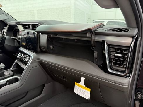 New 2026 GMC Sierra 1500 Denali w/ Denali Reserve Package image 29