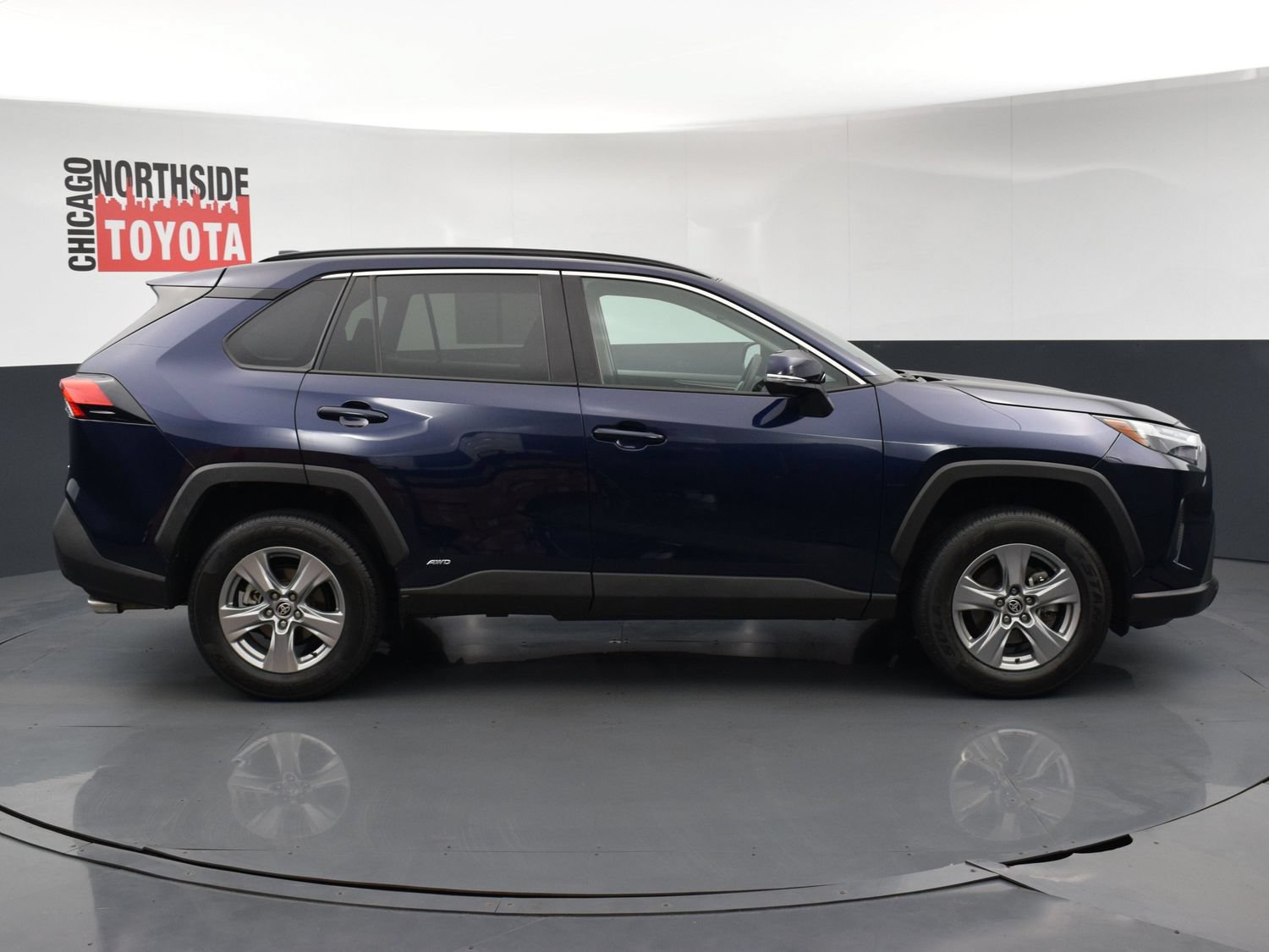 Used 2024 Toyota RAV4 XLE AWD/4WD image 5