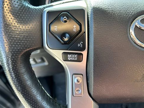 Used 2023 Toyota 4Runner Limited AWD/4WD image 23