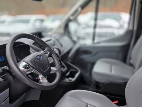 Used 2018 Ford Transit 250 148 Medium Roof image 13