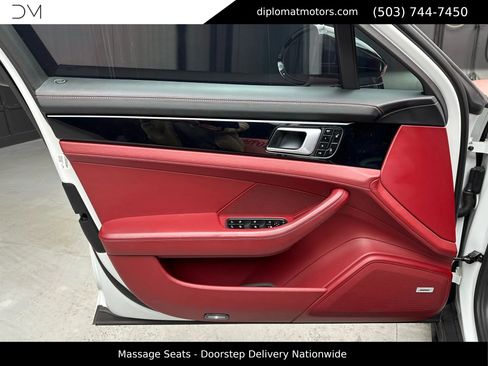 Used 2018 Porsche Panamera Turbo Sport Turismo image 25