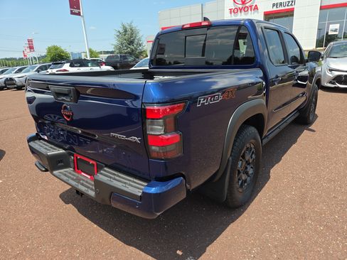 Used 2023 Nissan Frontier PRO-4X AWD/4WD image 3