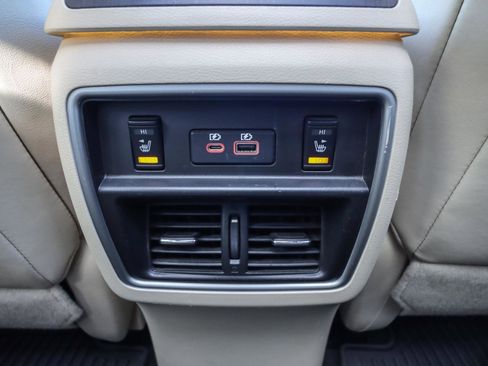 Used 2019 Nissan Murano Platinum w/ Cargo Package image 16