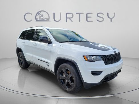 Certified 2021 Jeep Grand Cherokee Freedom Edition AWD/4WD image 4
