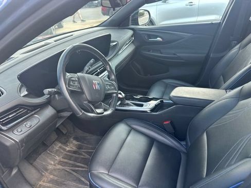 Used 2024 Buick Envista Sport Touring w/ Convenience I Package FWD image 6