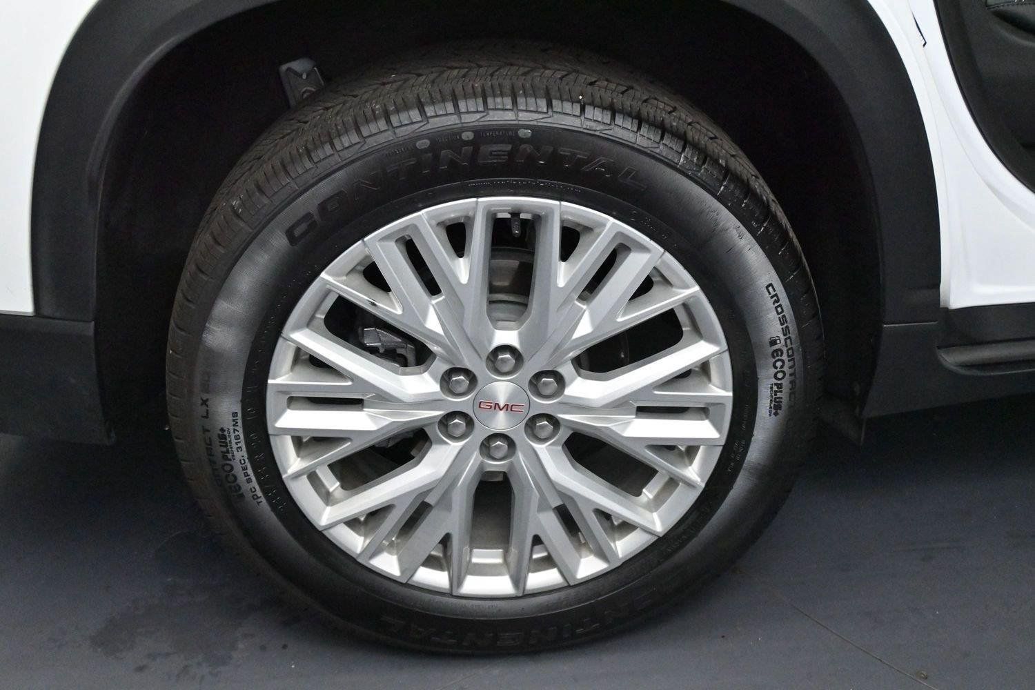 Used 2026 GMC Acadia Elevation w/ Elevation Premium Package FWD image 35