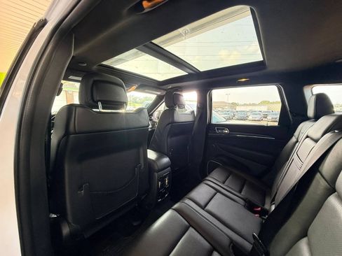 Used 2015 Jeep Grand Cherokee Summit w/ Skid Plate Group AWD/4WD image 19