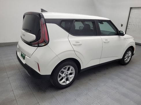 Used 2025 Kia Soul LX image 10