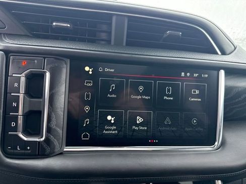 Used 2024 GMC Yukon XL Denali w/ Advanced Technology Package image 21