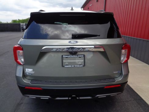 Used 2020 Ford Explorer XLT w/ Equipment Group 202A AWD/4WD image 6