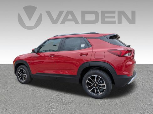 New 2026 Chevrolet TrailBlazer LT FWD image 25