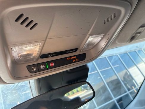 Used 2025 Chevrolet Malibu LT FWD image 27